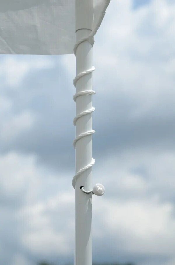 canopy string attached to pole